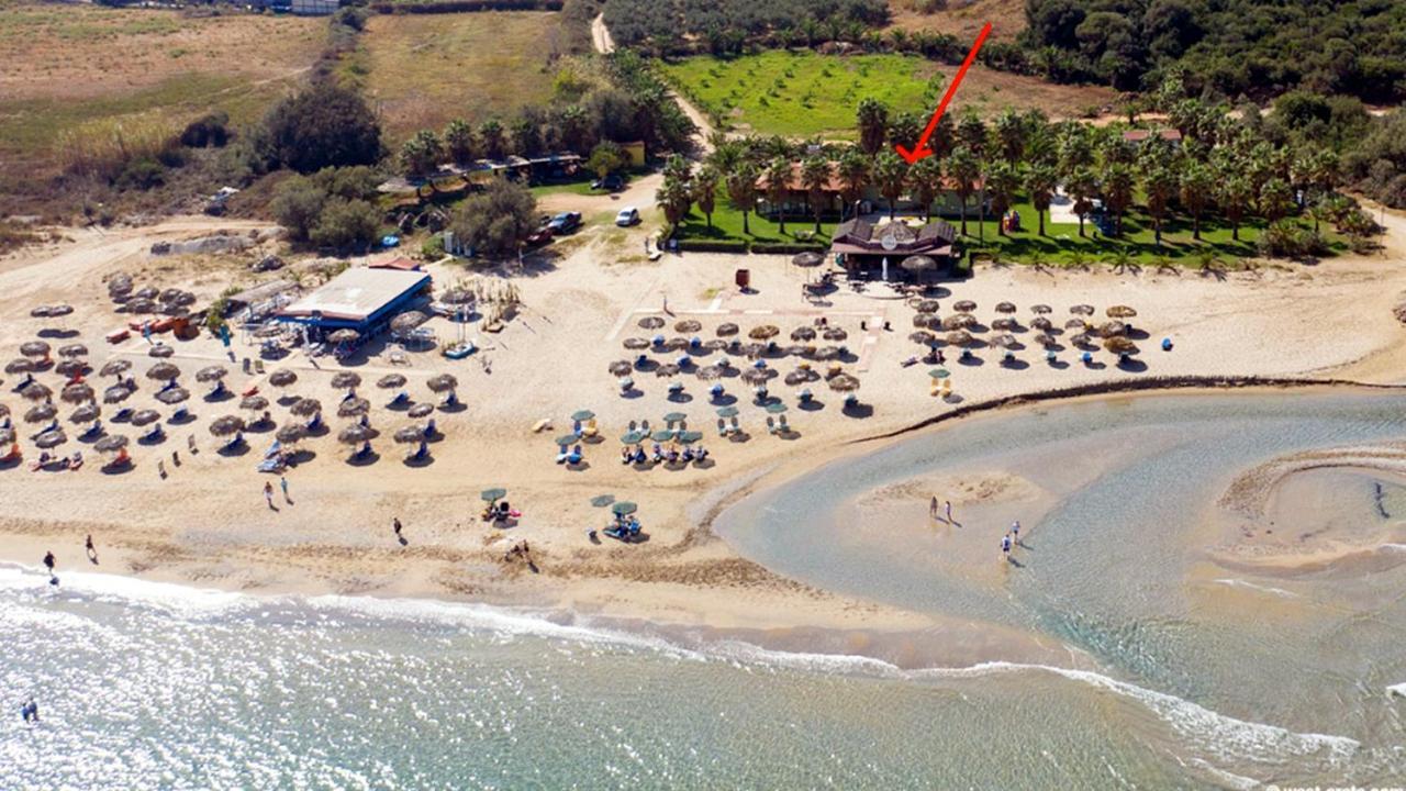 גאורגיופוליס La Palma Beachfront Suites מראה חיצוני תמונה
