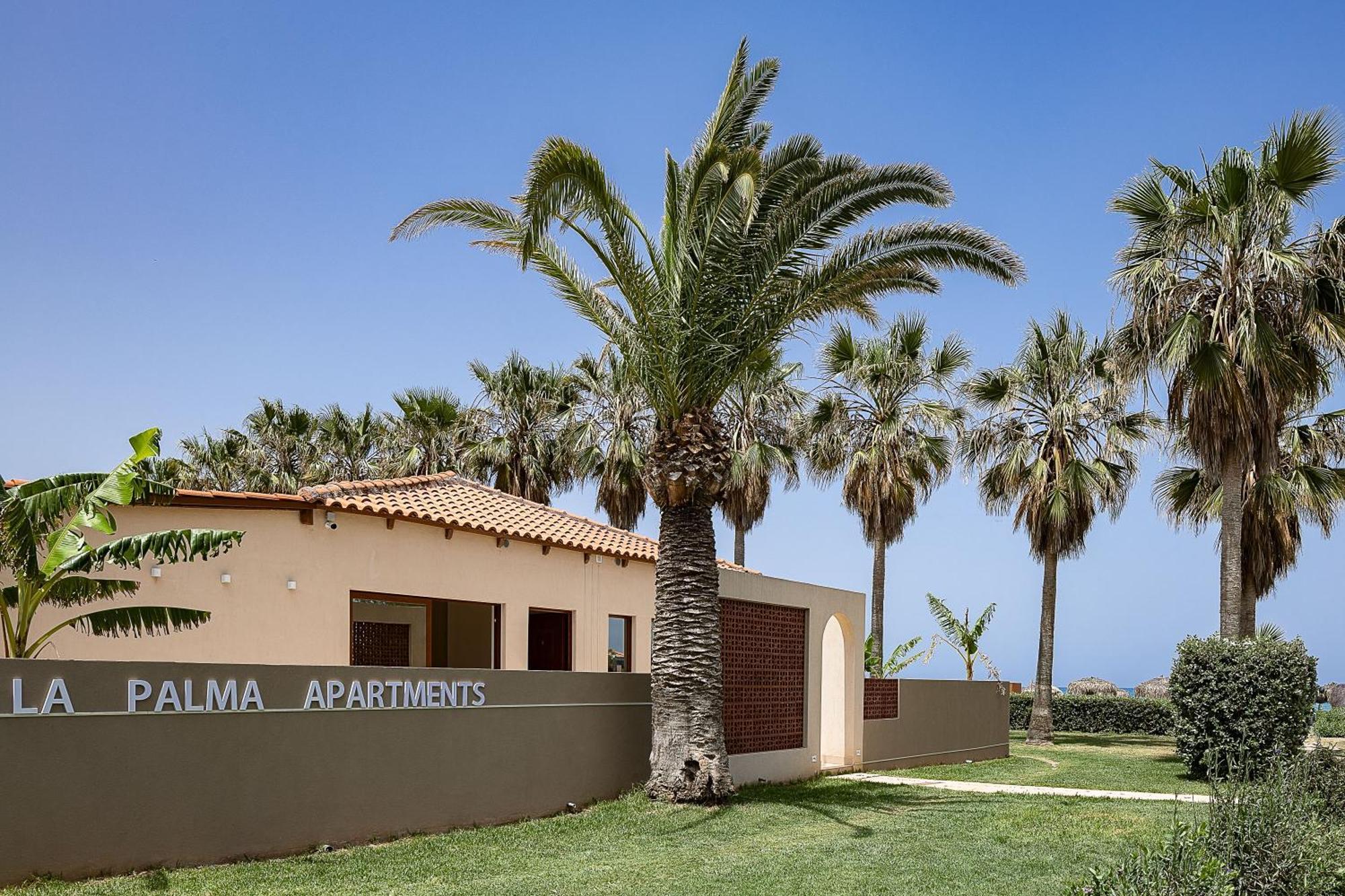 גאורגיופוליס La Palma Beachfront Suites מראה חיצוני תמונה