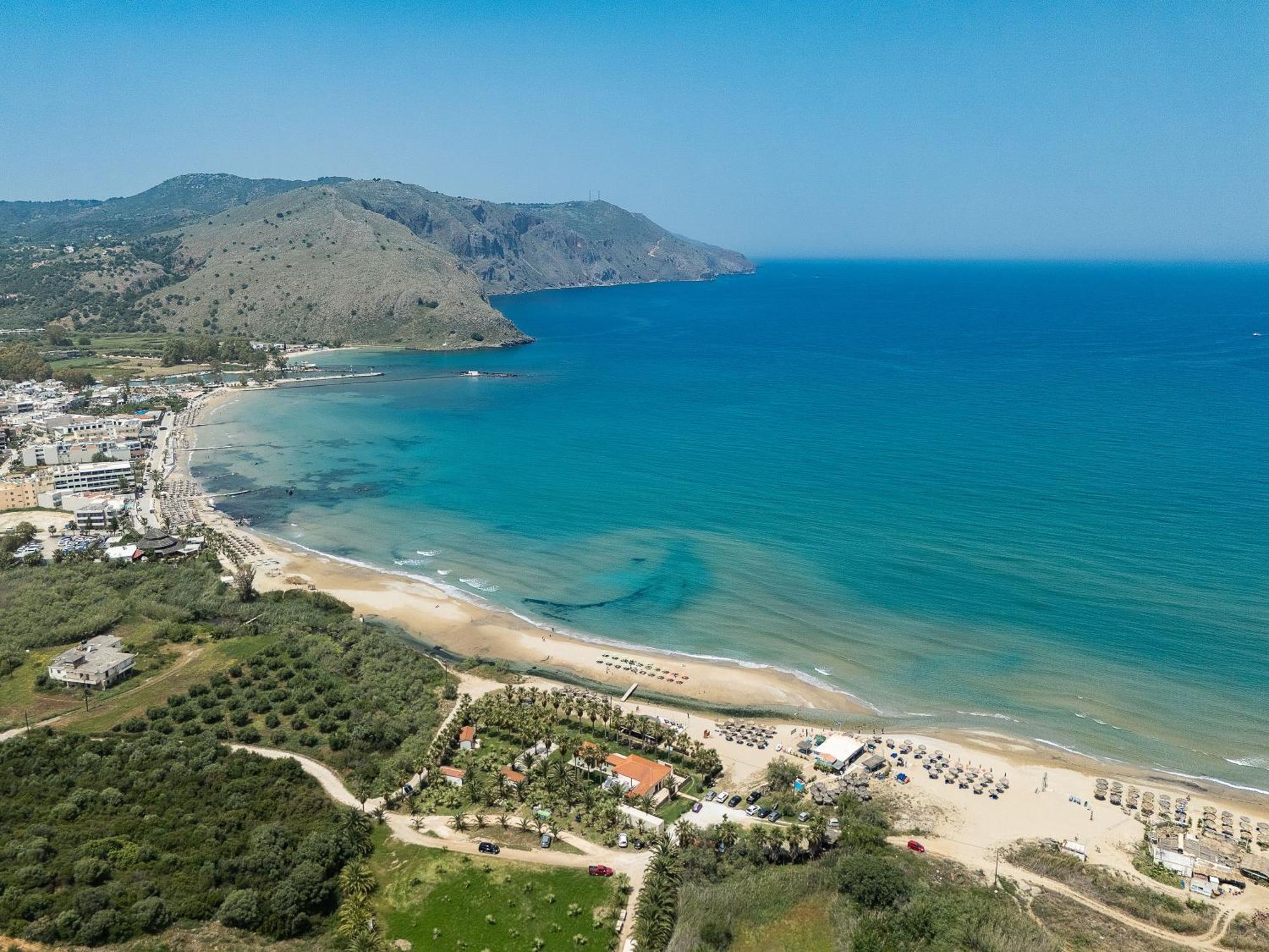 גאורגיופוליס La Palma Beachfront Suites מראה חיצוני תמונה